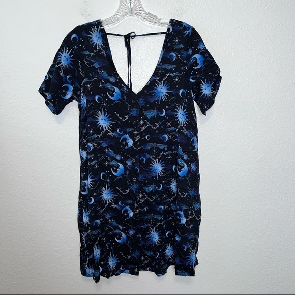 Hot Topic Dress Women XS Moon Sun Stars Celestial T Shirt Goth Grunge J - Picture 4 of 9